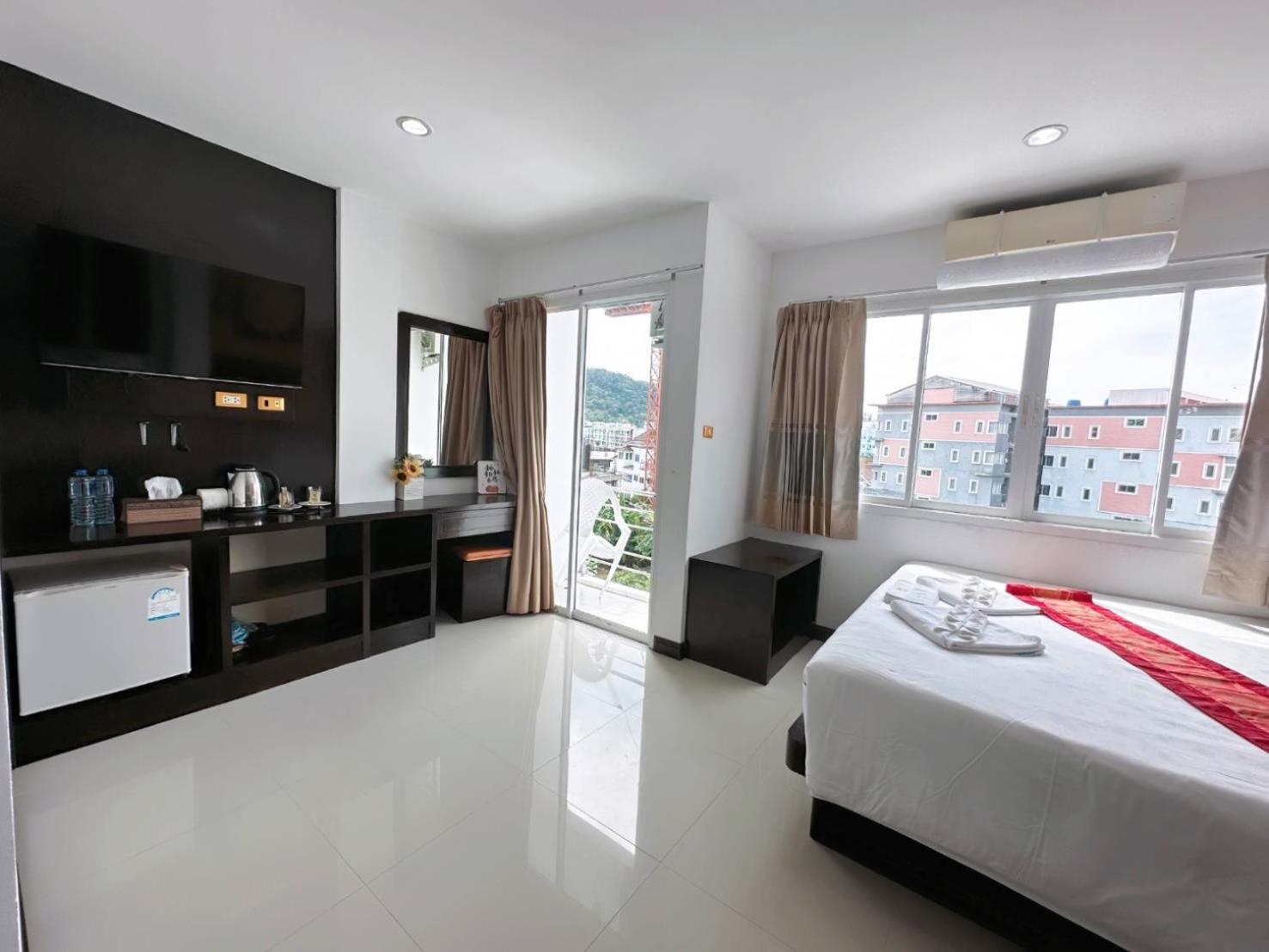 Abby'S House Hotel Patong Exterior photo