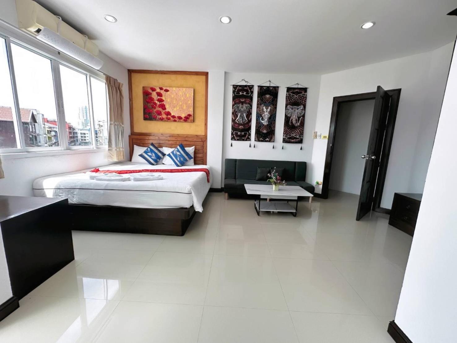 Abby'S House Hotel Patong Exterior photo